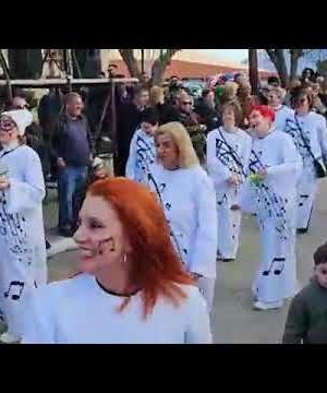 kozan.gr: Μπουμπουσάρια Σιάτιστας 2024: Δείτε όλη την παρέλαση των καρναβαλιστών