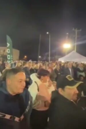 kozan.gr: Με Κωνσταντίνα Τούνη «έκλεισε» μουσικά το Σάββατο στην Έκθεση των Κοίλων
