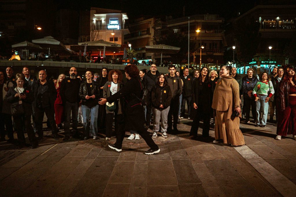 Δήμος Κοζάνης: Αγαπημένα και εμβληματικά τοπόσημα της Κοζάνης «μεταμορφώνονται» σε θεατρική σκηνή – Ο Φαντασιακός Περίπατος του Δη.Πε.Θε. Κοζάνης αναβιώνει μνήμες και ιστορίες – Στις 10, 11 και 12 Οκτωβρίου οι τελευταίες παραστάσεις (Φωτογραφίες)