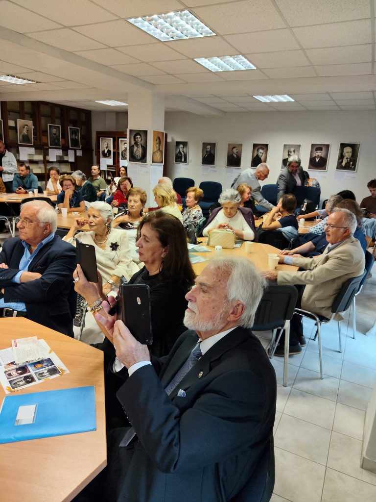 kozan.gr: Θεσσαλονίκη: Τιμήθηκε η Απελευθέρωση της Κοζάνης και εγκαινιάστηκε η έκθεση «Πορτραίτα της Πόλης» (Φωτογραφίες)