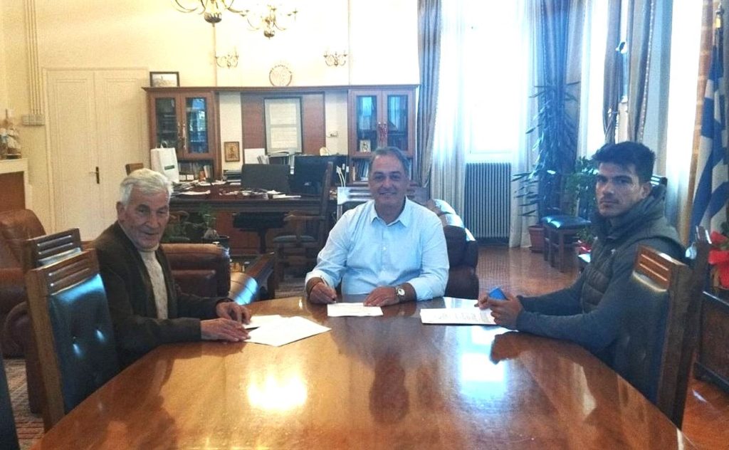 Δήμος Κοζάνης: Υπεγράφη η σύμβαση για συντήρηση δημοτικού οδικού δικτύου στη Δημοτική Ενότητα Δημητρίου Υψηλάντη