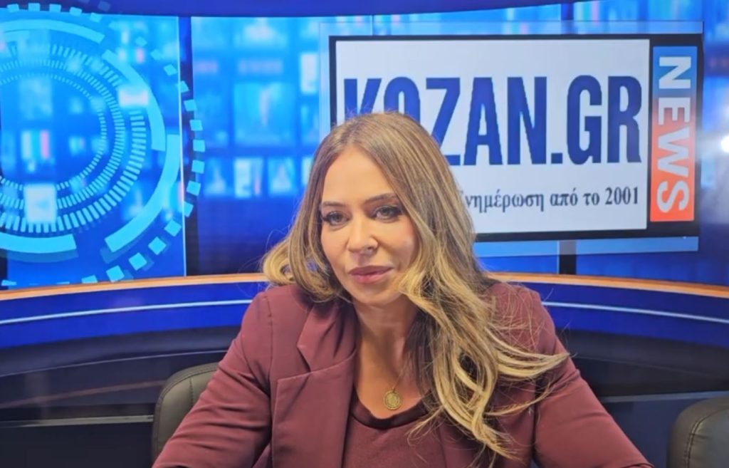 kozan.gr: Δάφνη Τσελίκα: Από την ταβέρνα του ξενοδοχείου και τις μεγάλες συναυλίες των ’90s στο ξενοδοχείο του σήμερα – Μια οικογενειακή ιστορία 45 χρόνων, η παρακαταθήκη του πατέρα της, οι αναμνήσεις και τα νέα σχέδια (Βίντεο)