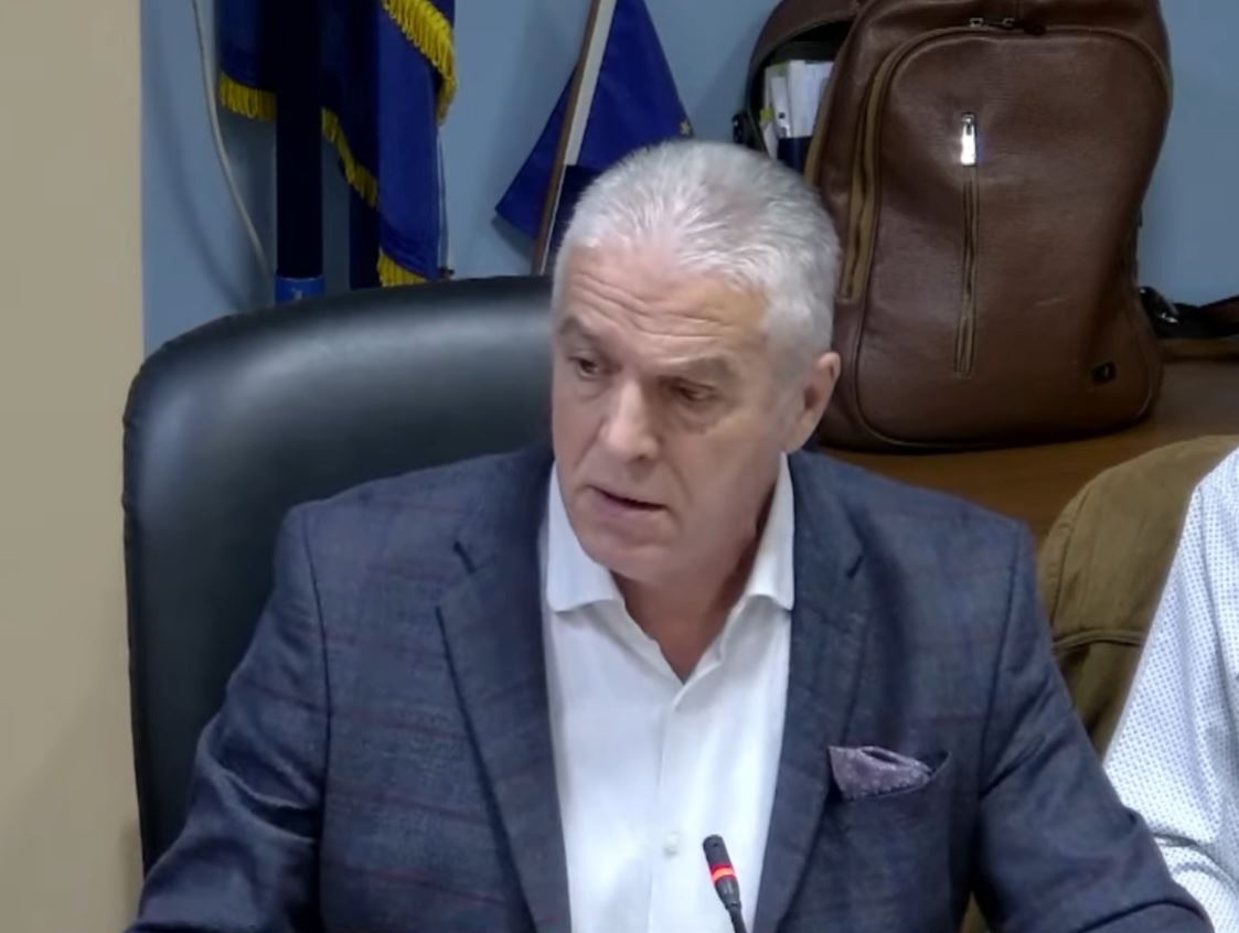 kozan.gr: Αμύνταιο: Σύγκρουση Λιάση – Τσιρώνη για τη «Ξινό Νερό» – «Θα μας μιλήσει για διαφάνεια ο κ. Τσιρώνης;», ανέφερε ο δήμαρχος – Στο επίκεντρο η ProDrinks, οι δαπάνες και οι επενδύσεις των 8,7 εκατ. ευρώ