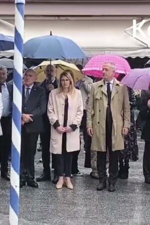 kozan.gr: Βελβεντό: Επιμνημόσυνη δέηση και κατάθεση στεφάνων για την 114η επέτειο της Απελευθέρωσης