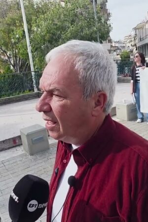 kozan.gr: Κοζάνη: Πραγματοποιήθηκε η απεργιακή συγκέντρωση των εκπαιδευτικών στην κεντρική πλατεία