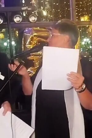kozan.gr: Κοζάνη: Ξανασυναντήθηκαν 50 χρόνια μετά οι απόφοιτοι του 1976